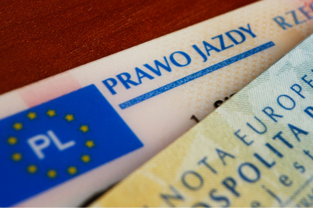 JAKIMI POJAZDAMI MOŻNA JEŹDZIĆ Z PRAWEM JAZDY KATEGORII B?